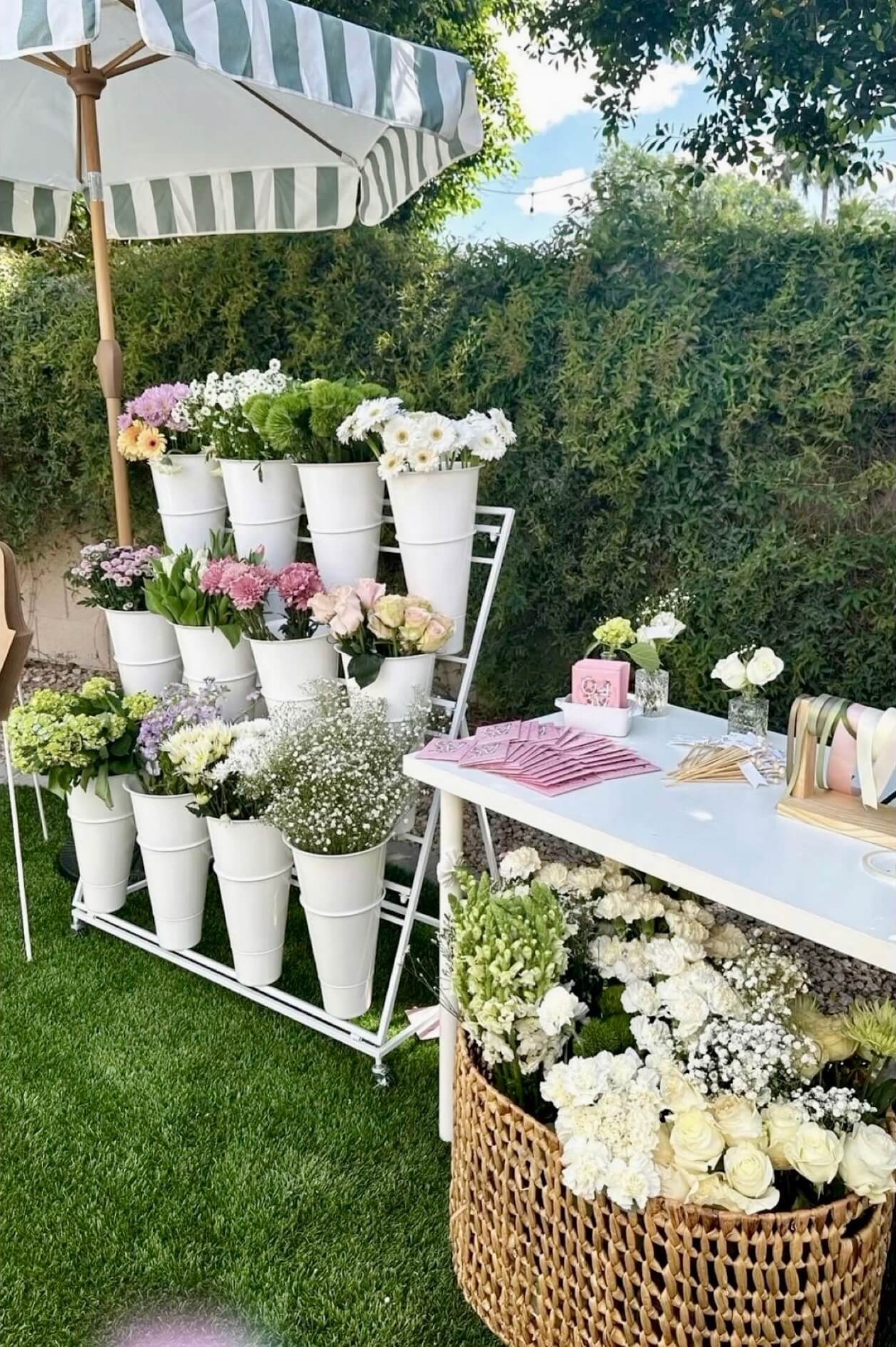 Blooming Moments LLC Flower Bar in Bakersfield
